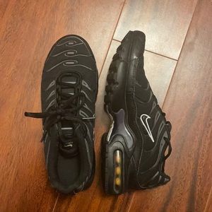 Black Nike Tn Airmaxes (Unisex!)